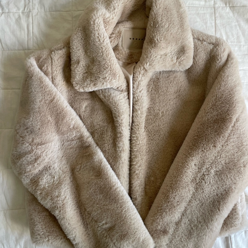 Blank NYC fur jacket - Picture 2 of 5